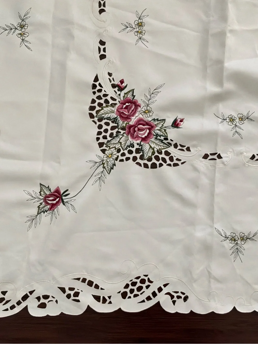 Vintage Embroidered Tablecloth 43” Square Rose Cut Out Design